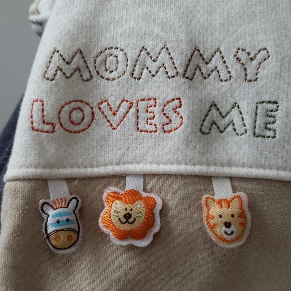 First Moments NWT Giraffe Embroidered Layette 2 Piece Coordinated Set Outfit